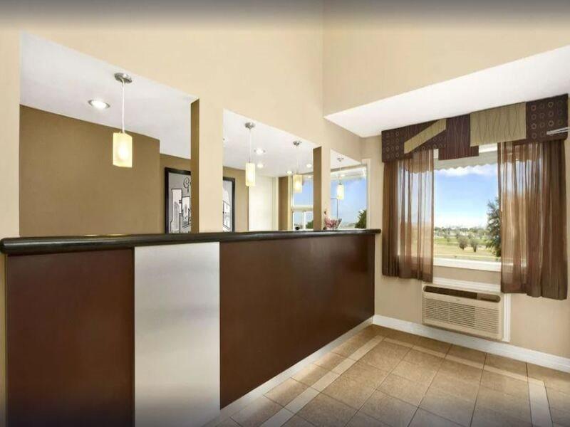 Super 8 By Wyndham Fort Worth Tx Luaran gambar