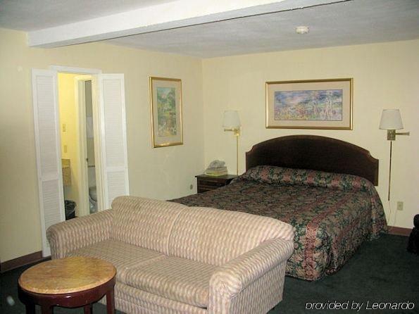 Super 8 By Wyndham Fort Worth Tx Bilik gambar